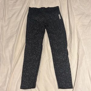 Gymshark Adapt Animal - cheetah print leggings size medium